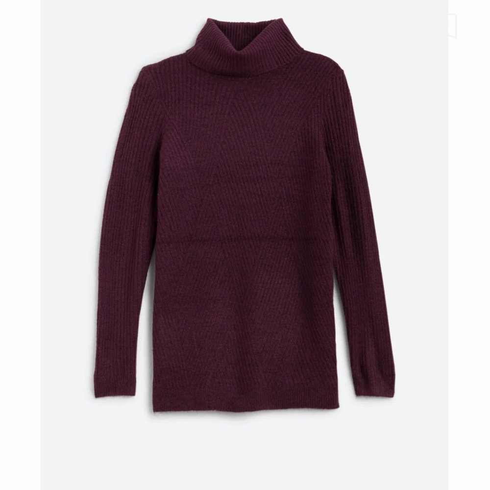 Stitch fix LOVE ELLIE Quinn Textured Cowl Neck Pullover medium size